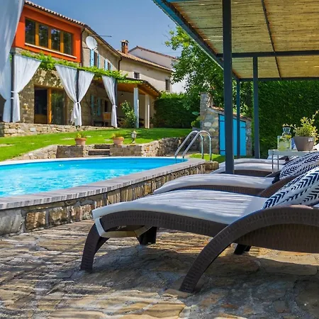 Villa Romano *
