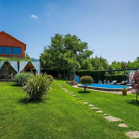 Semesterbostad Villa Romano *
