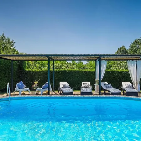 Semesterbostad Villa Romano *
