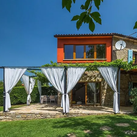 Semesterbostad Villa Romano Buzet