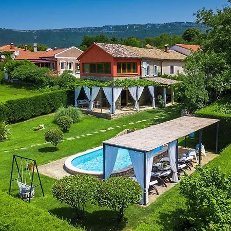 Semesterbostad Villa Romano *