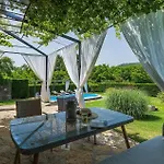 Villa Romano *