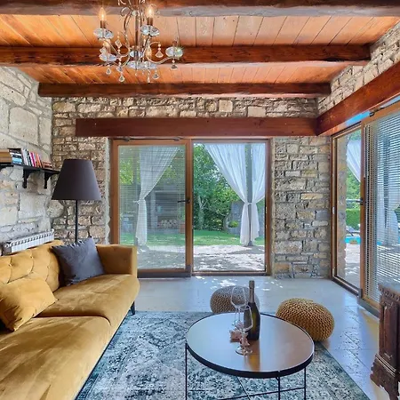 Villa Romano Holiday home *